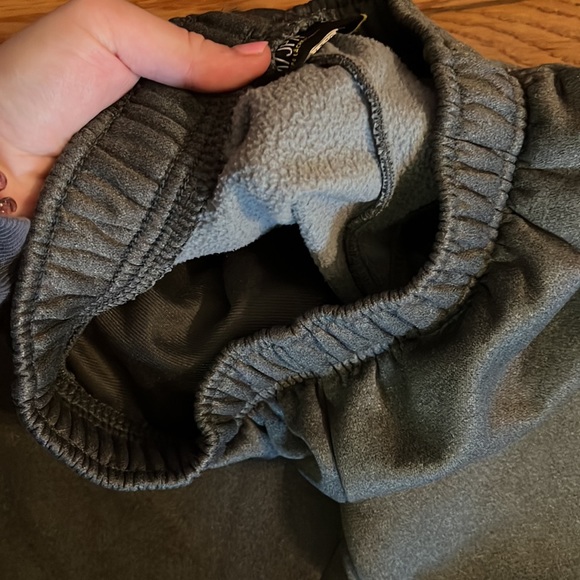 Under armor kids sweat pants - Picture 7 of 7